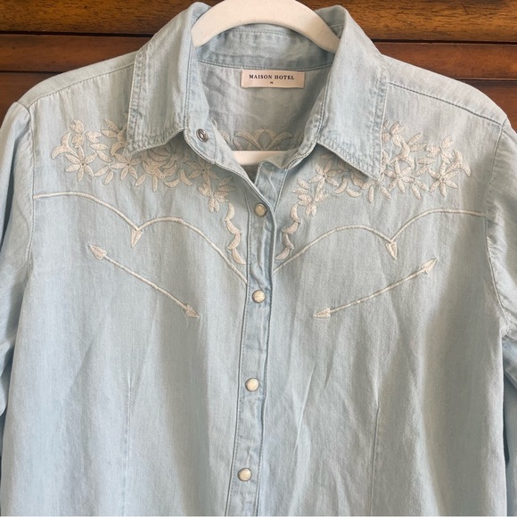Maison Hotel Embroidered Shirt - Picture 9 of 14